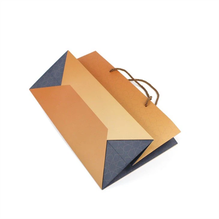 Customized Size And Logo Paper Gift Bag